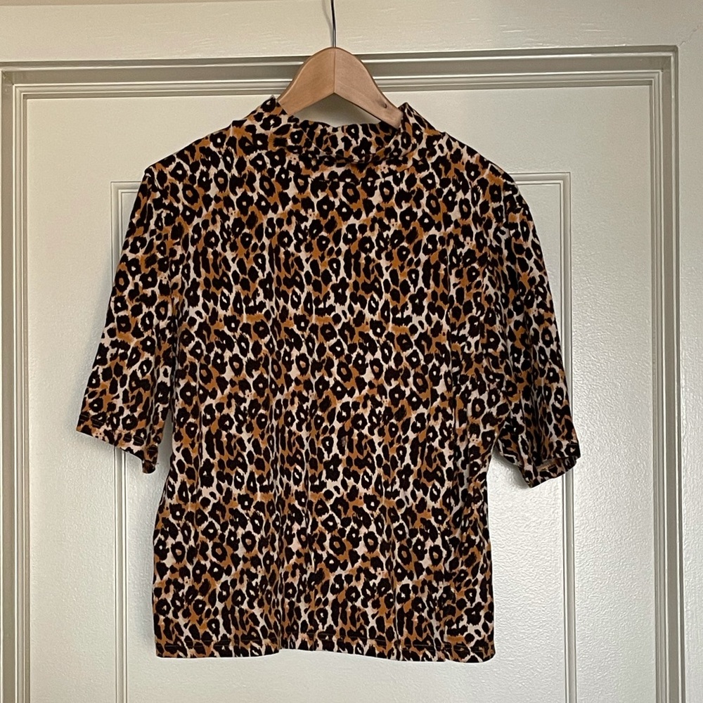 Leopard Turtleneck